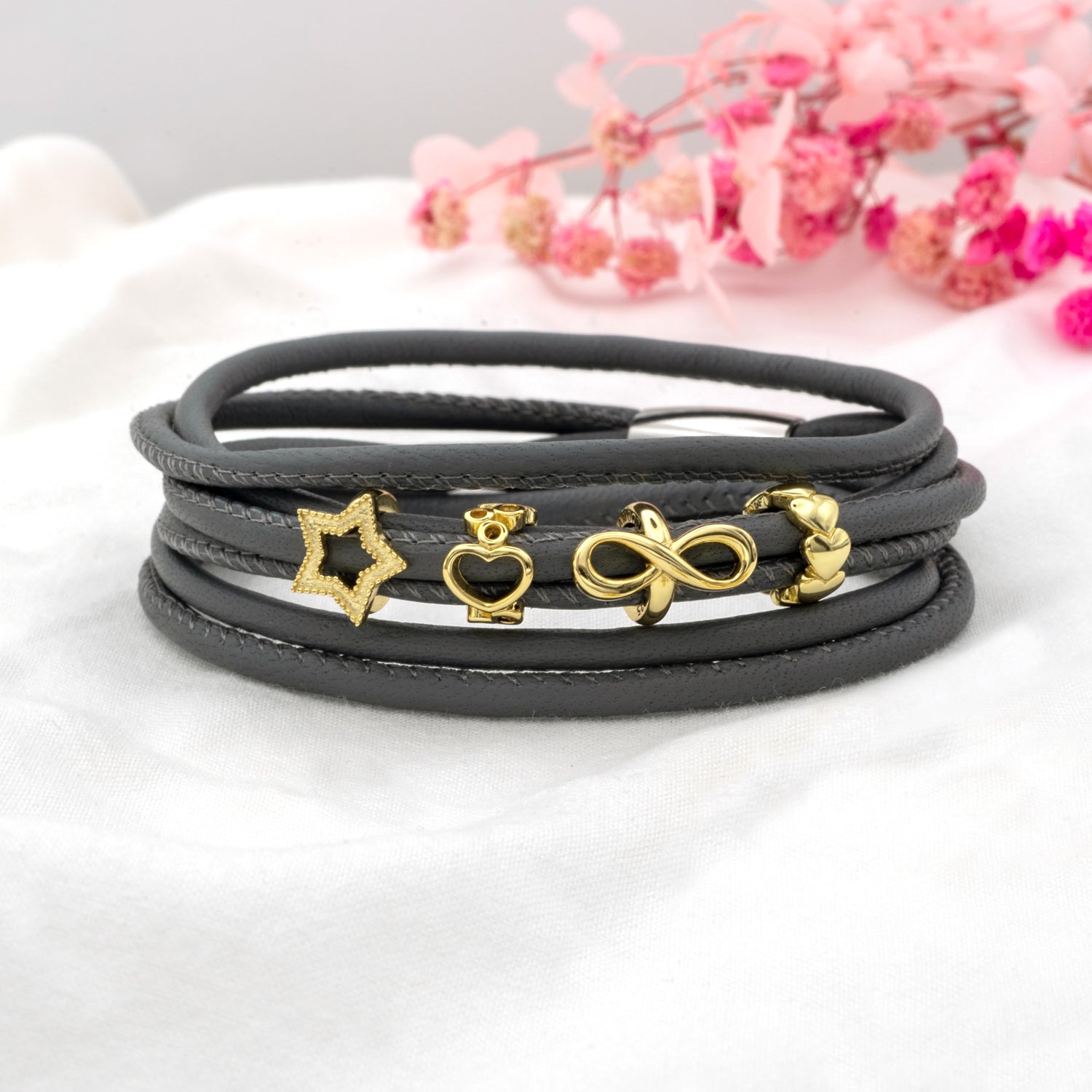 gold charm limitless frauen
