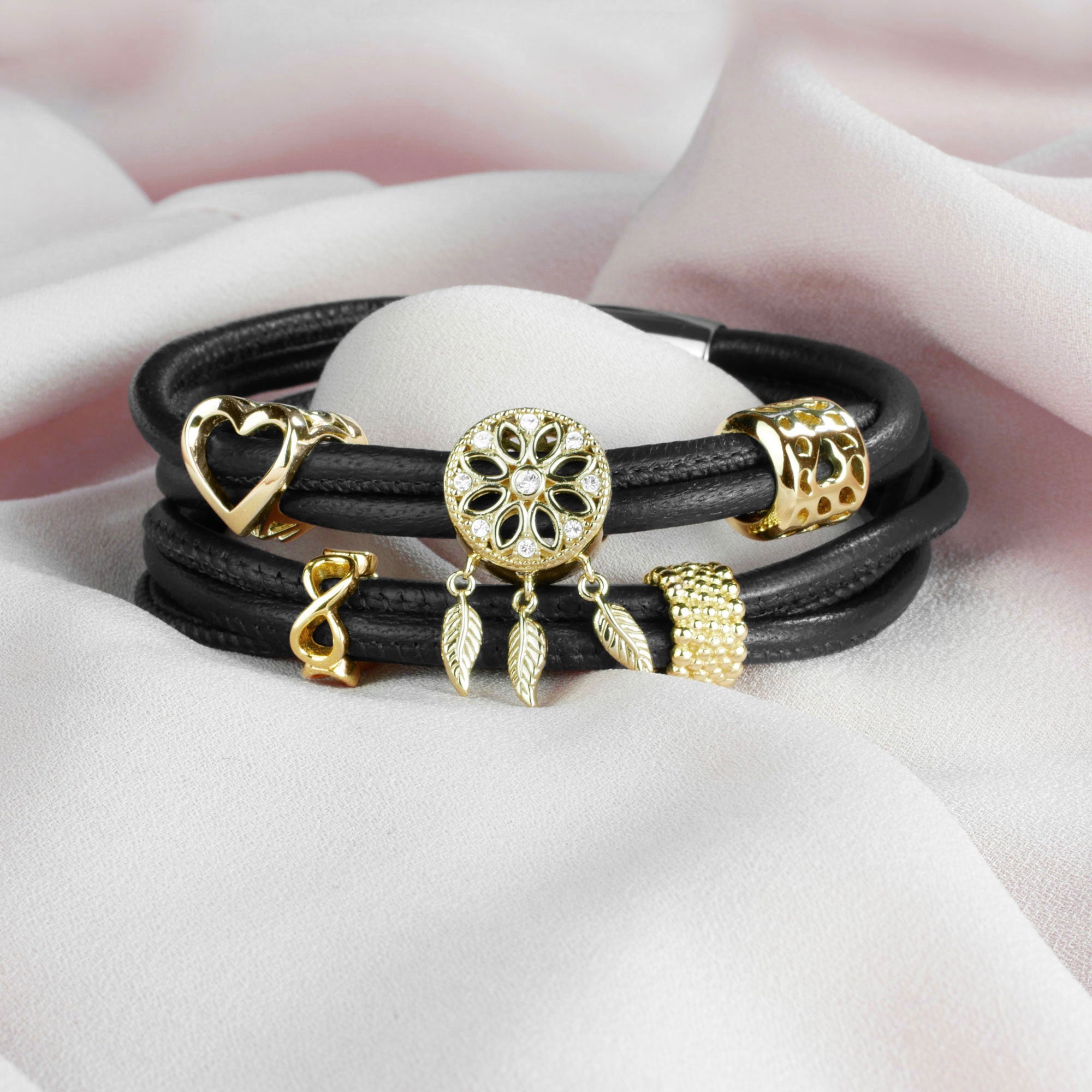 Dreamcatcher Charm vergoldet