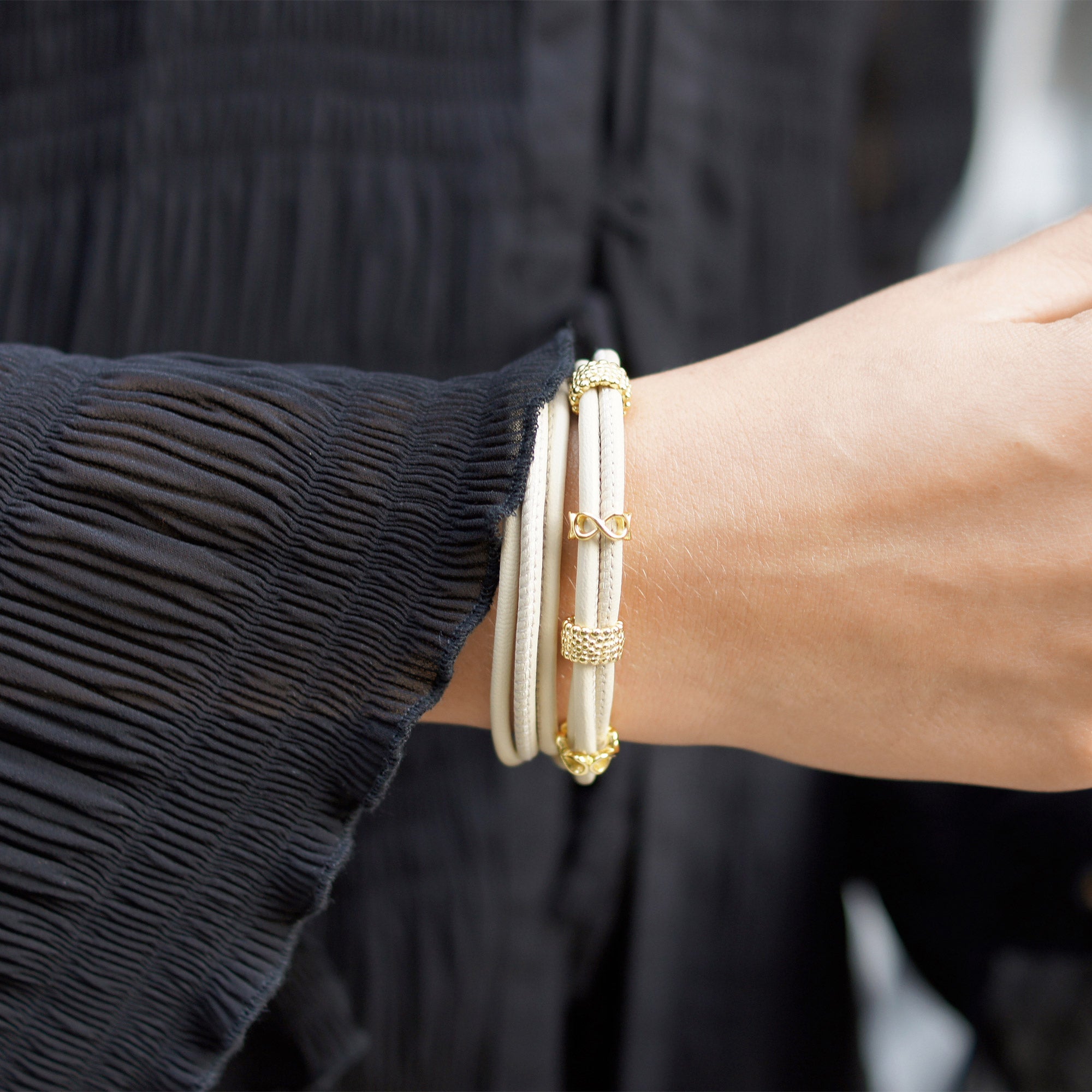 unendlichkeits charm gold