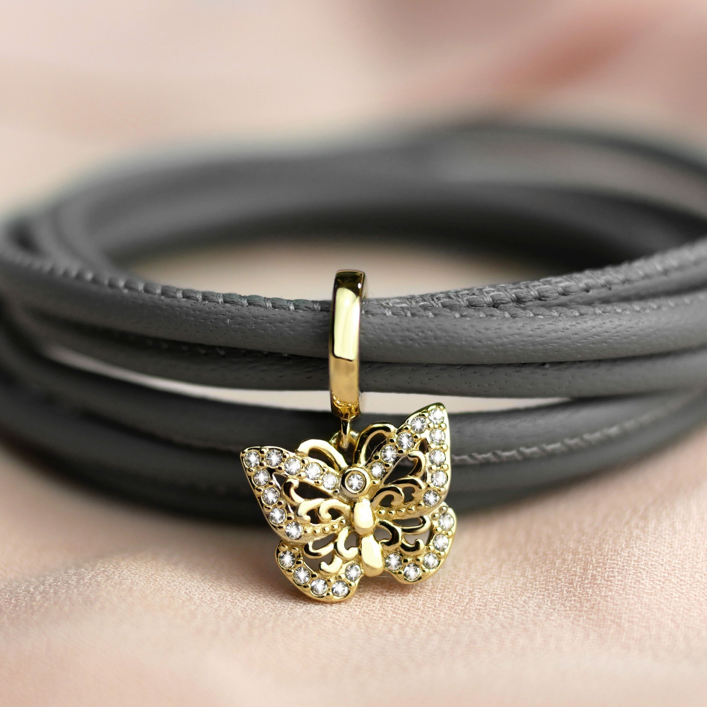 Butterfly Charm-Anhänger vergoldet