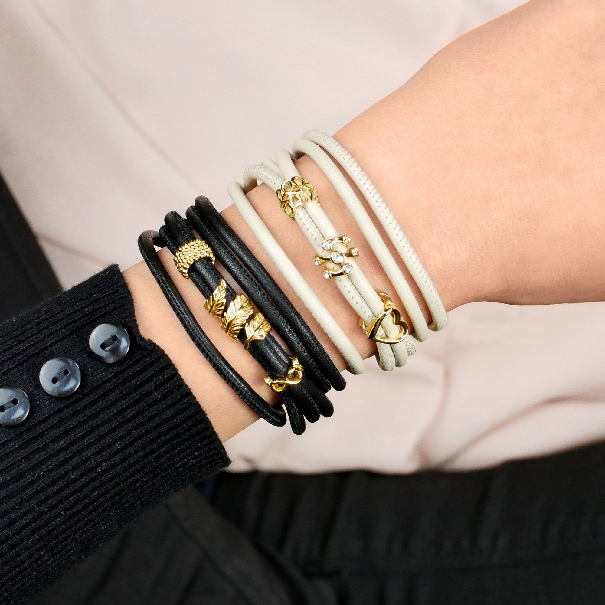 Sparkle Dream Charm Gold an Lederarmband