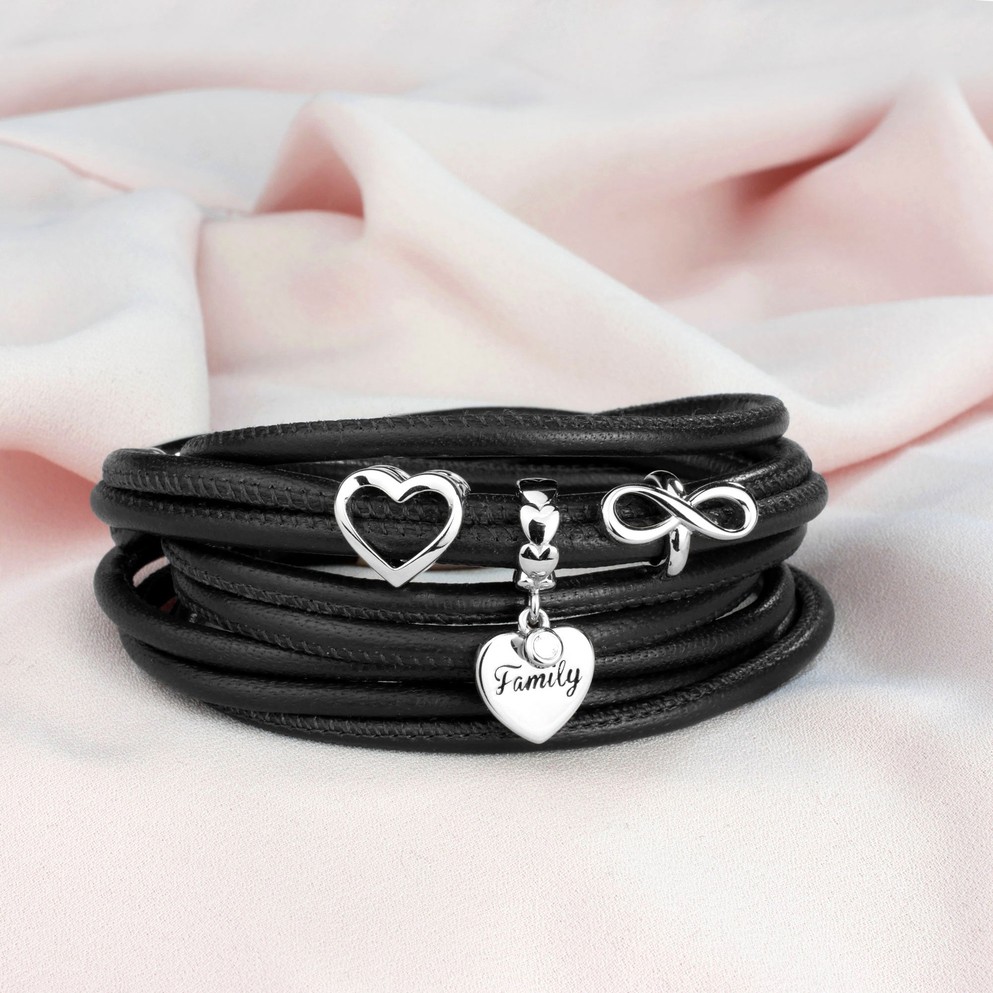 Limitless Charm Silber auf Lederarmband
