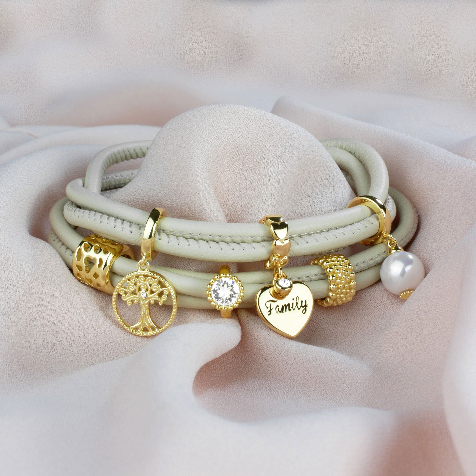 Tree of Life Charm-Anhänger vergoldet