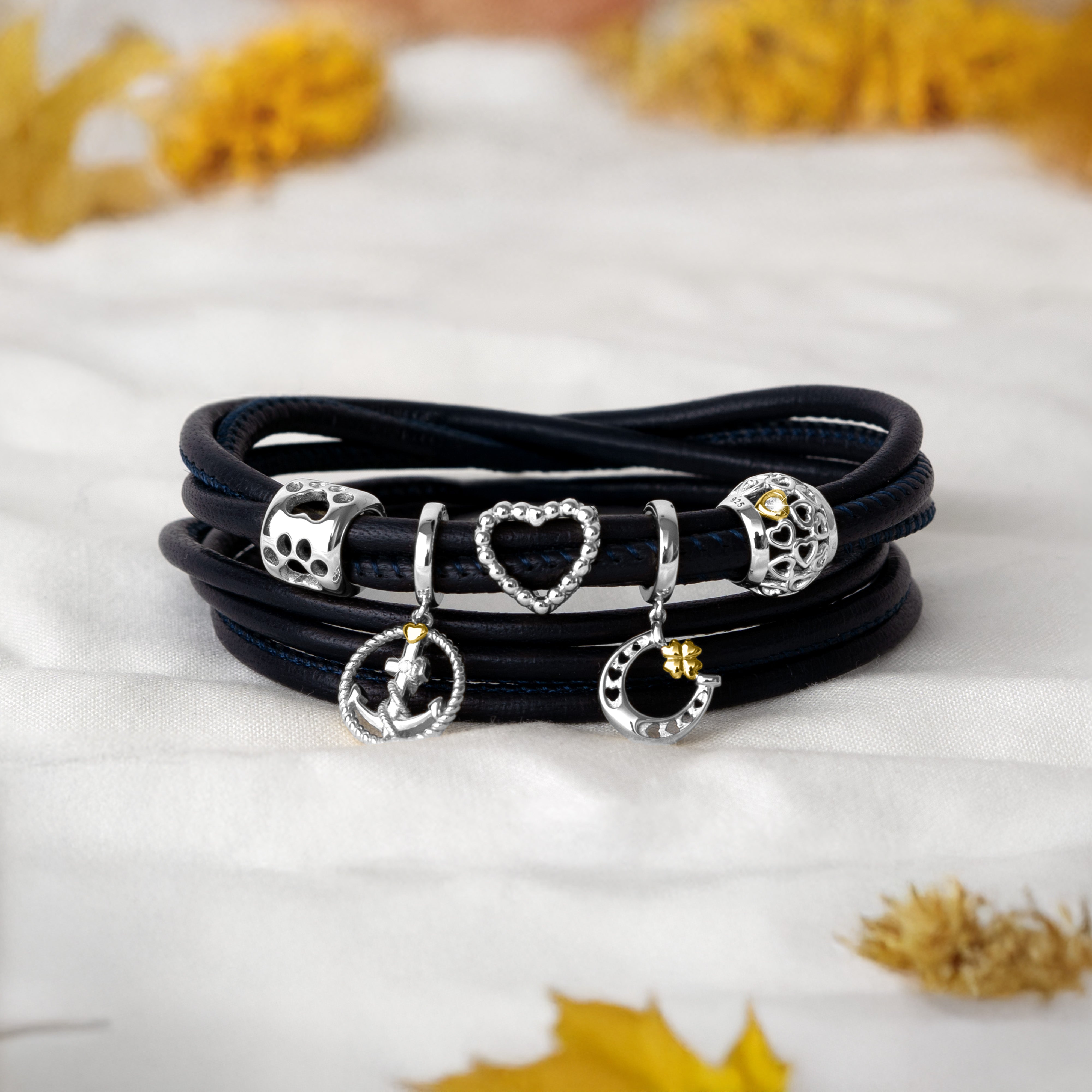 Armband Leder Charms