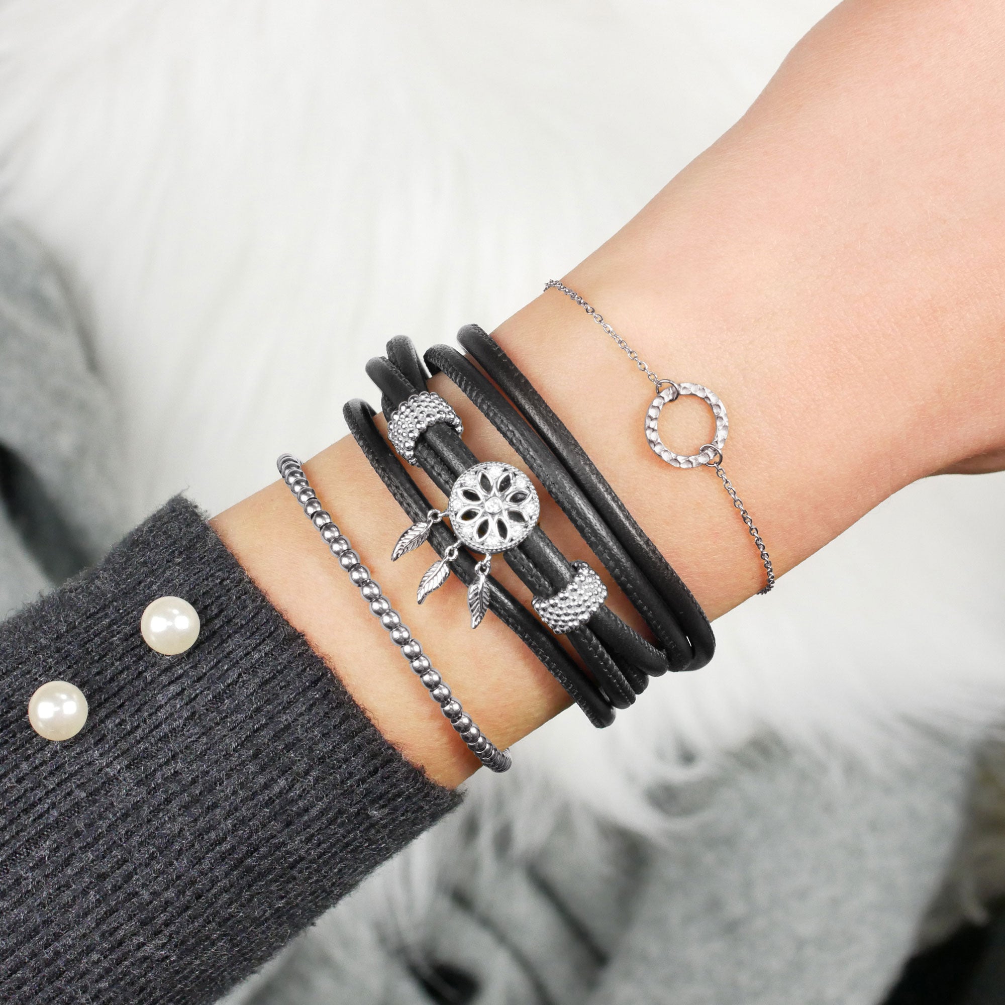 Wickelarmband mit Silber Charms