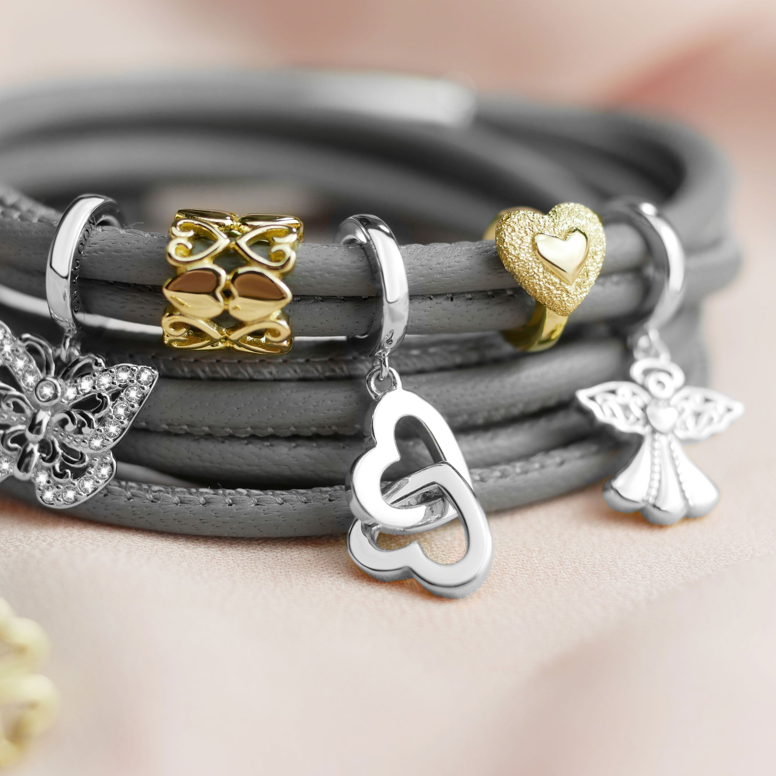 Adorable Heart Charm vergoldet