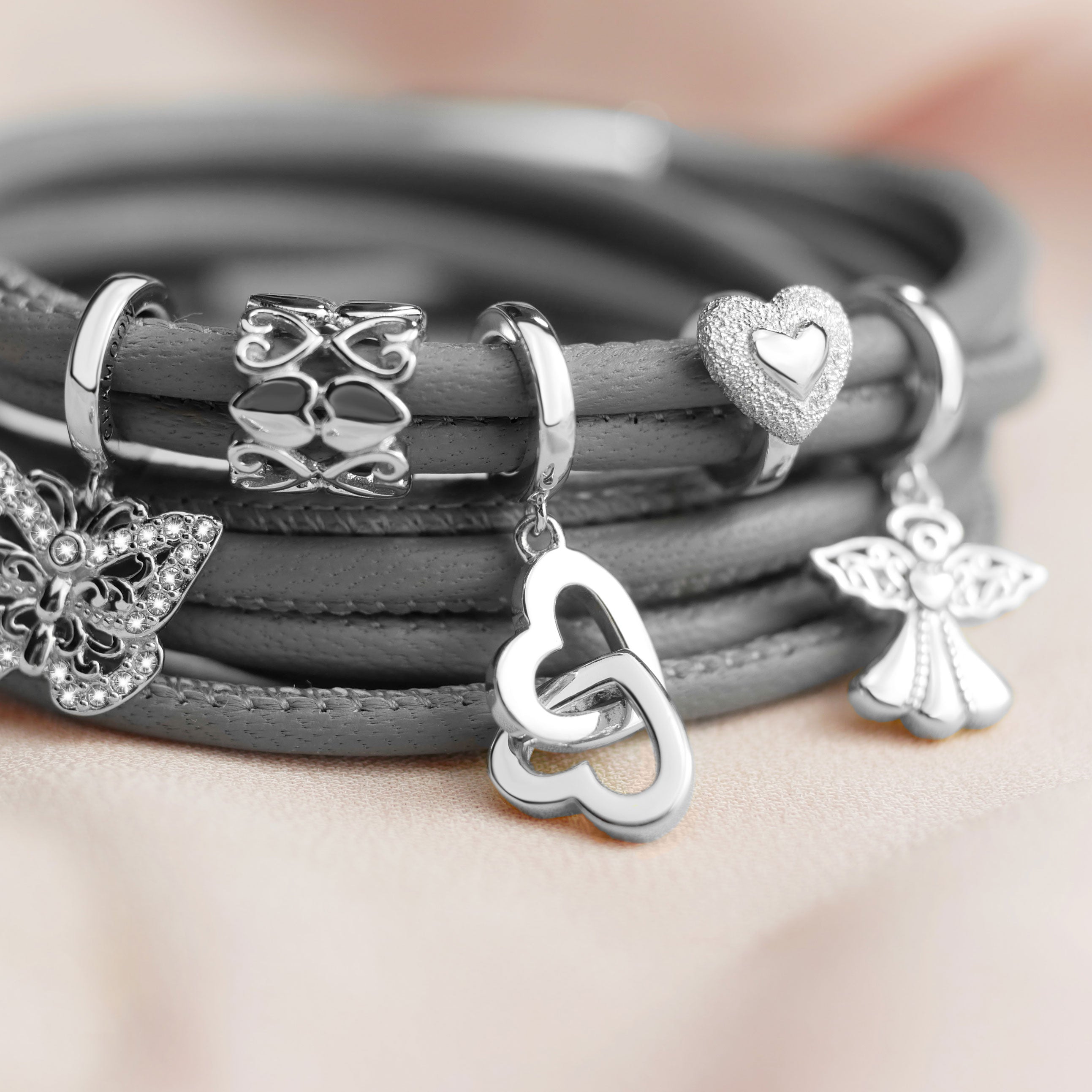 Adorable Heart Charm Silber