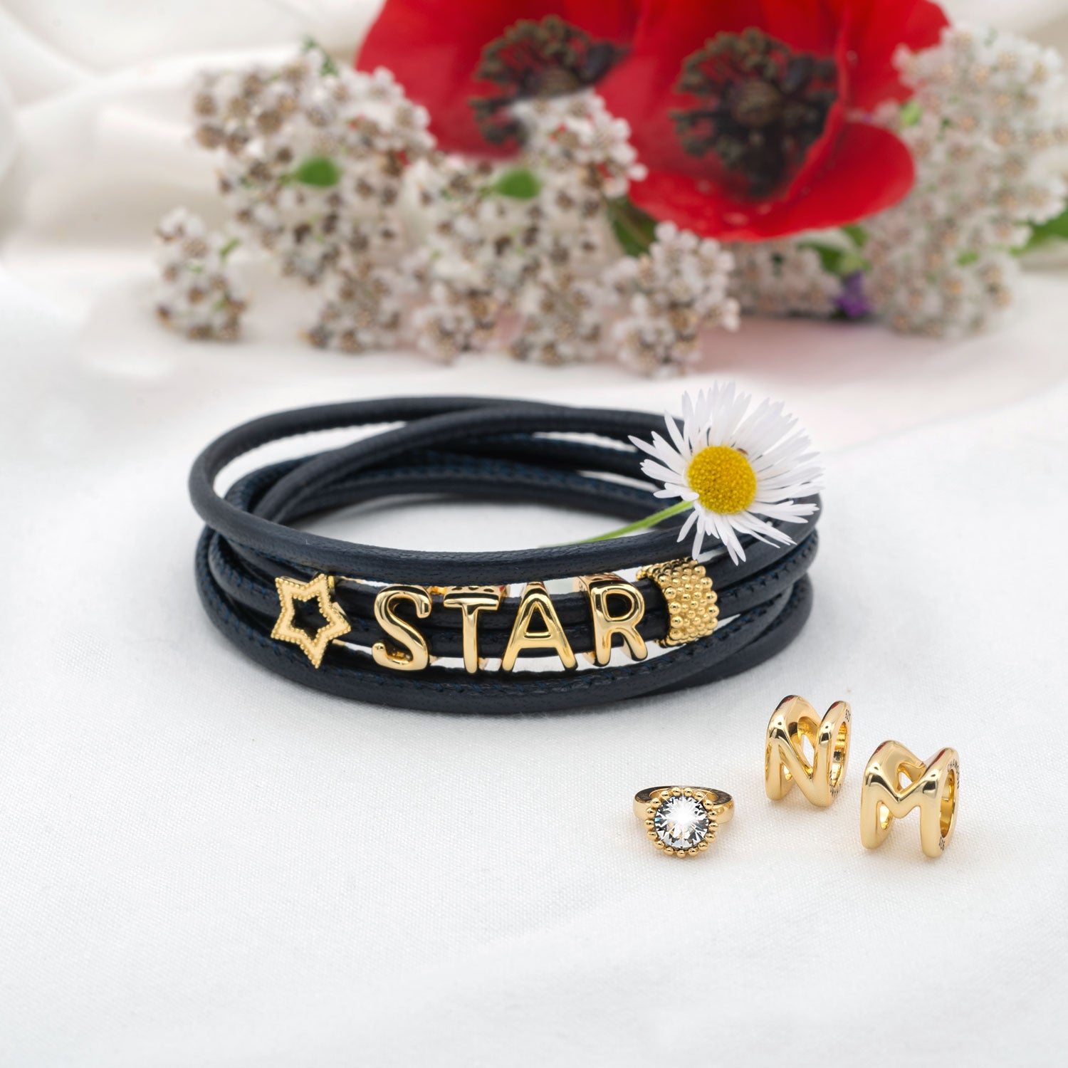 star charm gold